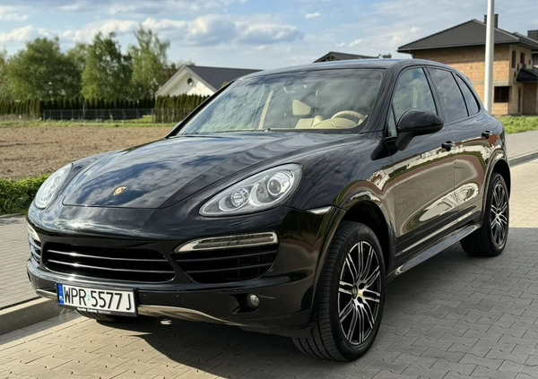 Porsche Cayenne cena 99900 przebieg: 223000, rok produkcji 2012 z Warszawa małe 596